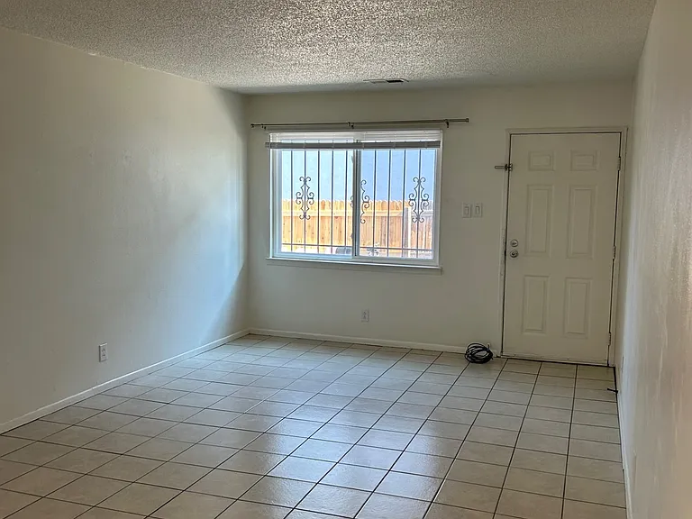 440 Princeton Dr SE #1 — Photo 5