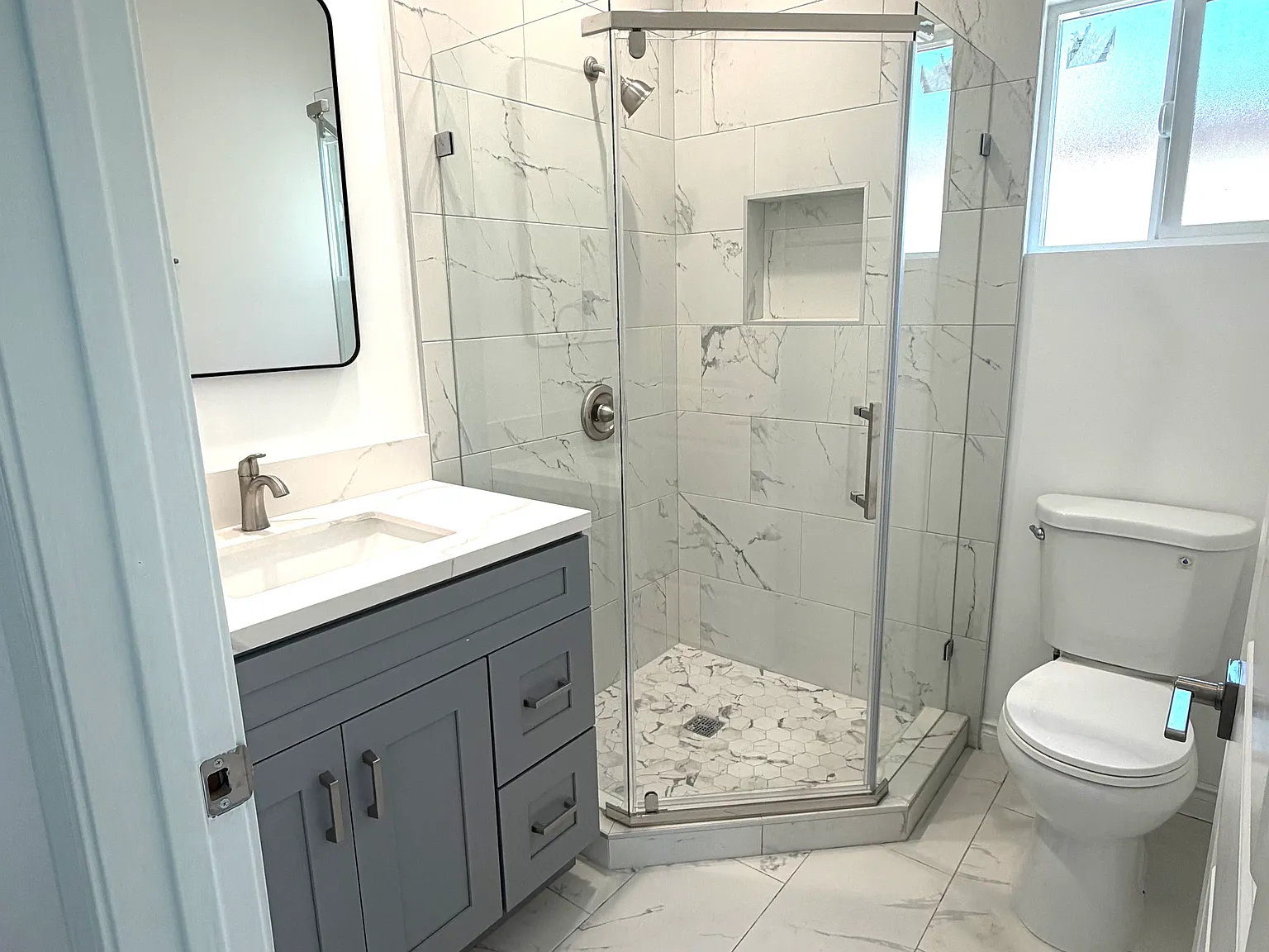 2 bed, 800 sqft, $3,250 — Photo 4