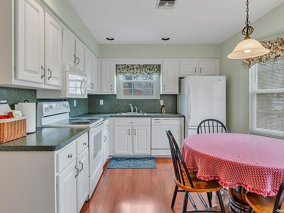 5th image of 155 Revere Dr #155