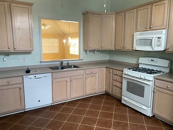 4th image of 107 Saratoga Pl