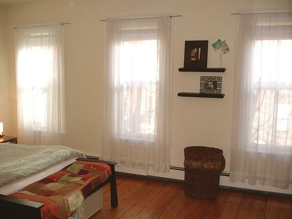Large Main Bed Room