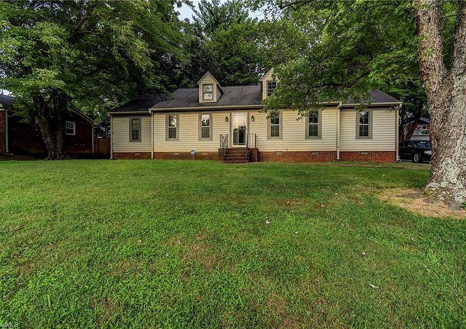 1st image of 4914 Shady Pine Dr