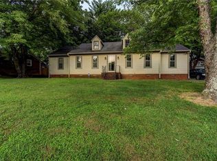 4914 Shady Pine Dr, Greensboro, NC 27455