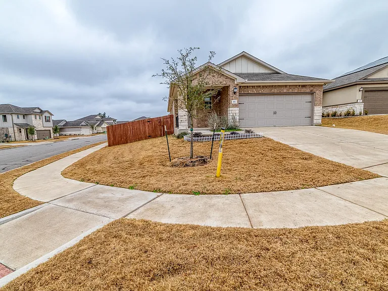 101 Red Cedar Ct — Photo 24