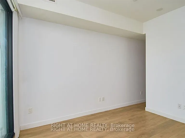 215 Queen St W #2406 — Photo 12