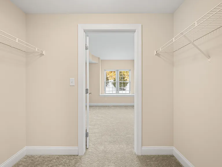 Corner Park Apartments — Photo 8