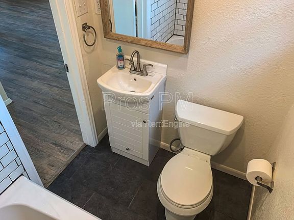 2nd image of 4926 Reiger Ave APT B