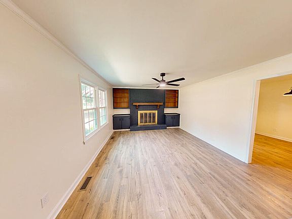 3rd image of 1701 Scotty Drive