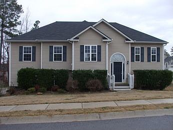 1st image of 102 Weatherford Way