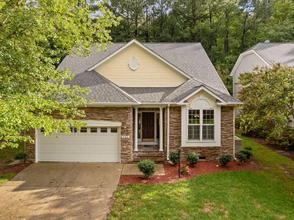 308 Knotts Valley Ln, Cary, NC 27519