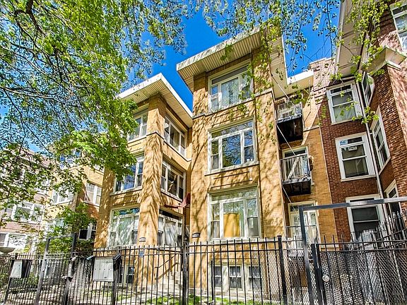 2nd image of 4823 N Sawyer Ave #2N