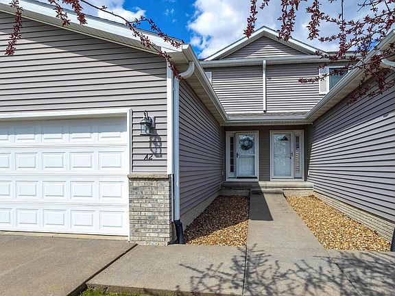 3rd image of 1570 Savannah Cir Unit A2