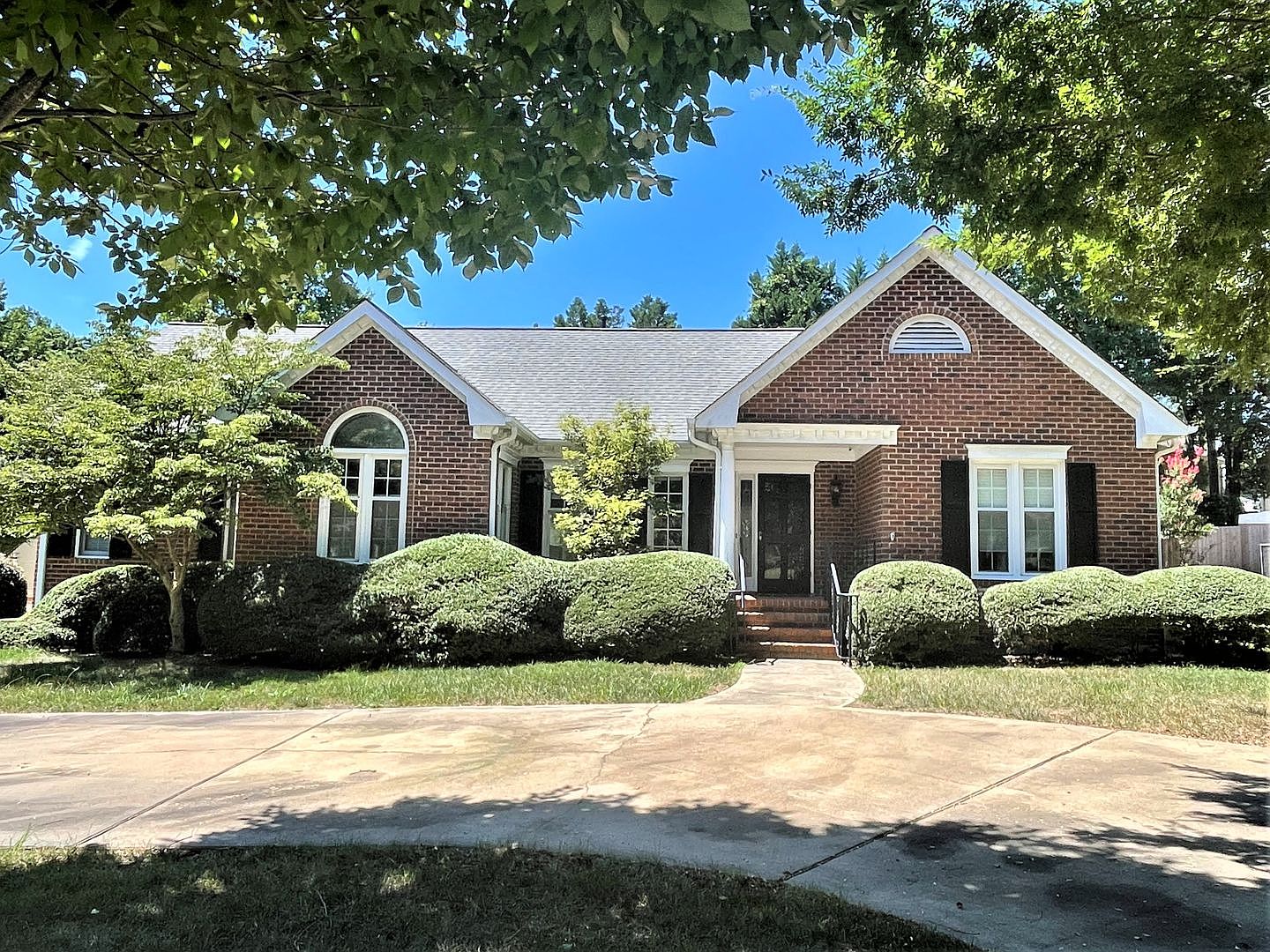 5820 Bayleaf Ln, Greensboro, NC 27455 Zillow