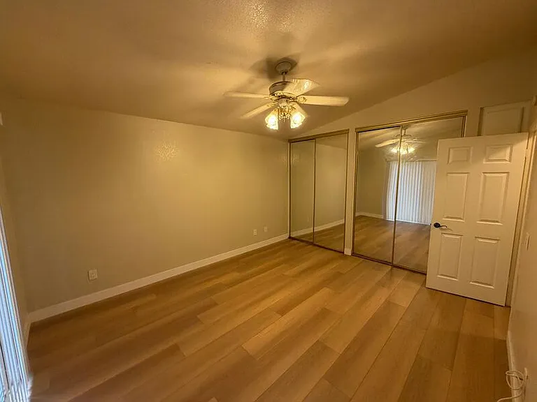 28138 Bavaria Dr — Photo 13