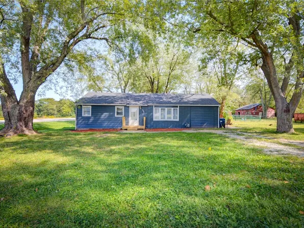 808 S Gravel Pit Rd, Decatur, IL 62522
