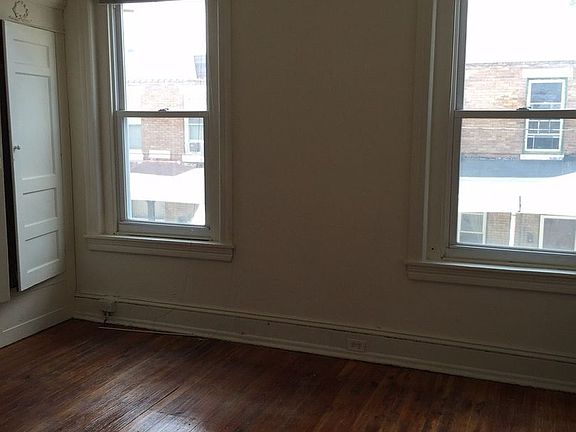5th image of 1545 N Hollywood St