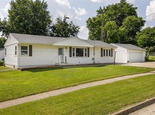 8148 Villa Dr, Des Moines, IA 50320