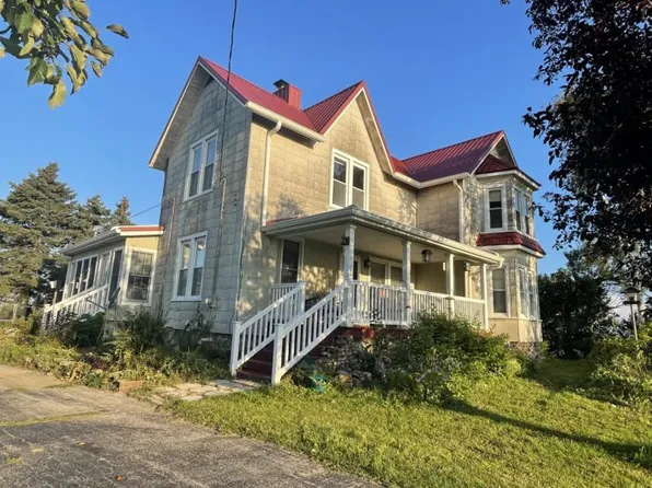 1849 Bradleyville Rd, Fairgrove, MI 48733