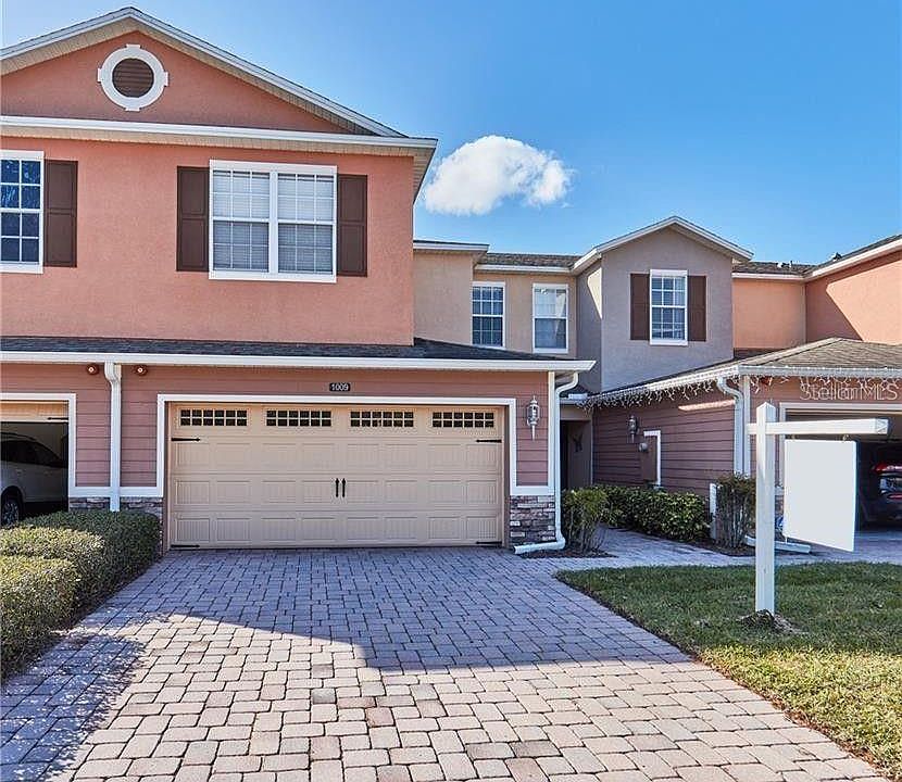 1st image of 1009 Priory Cir