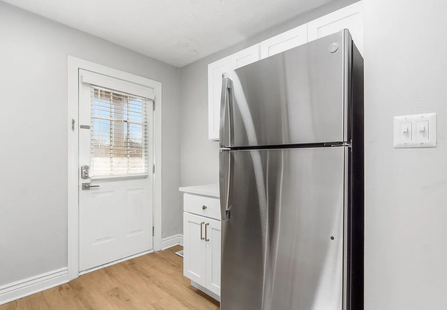 2 bed, 1.5 bath, $1,695 — Photo 4