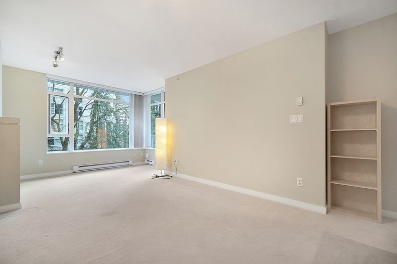 Burnaby Apartment for rent - 2 Bedrooms — photo 7