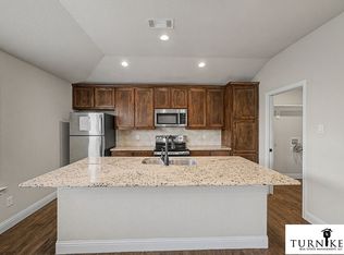 1324-1328 White Sand Dr, Azle, TX 76020