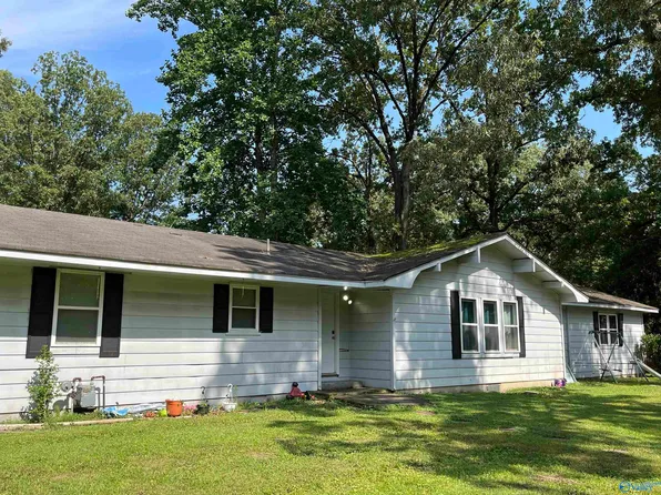 1956 Audubon Cir SW, Hartselle, AL 35640