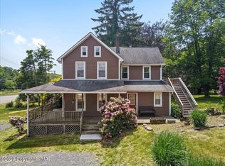 209 Woodland Rd, Mount Pocono, PA 18344