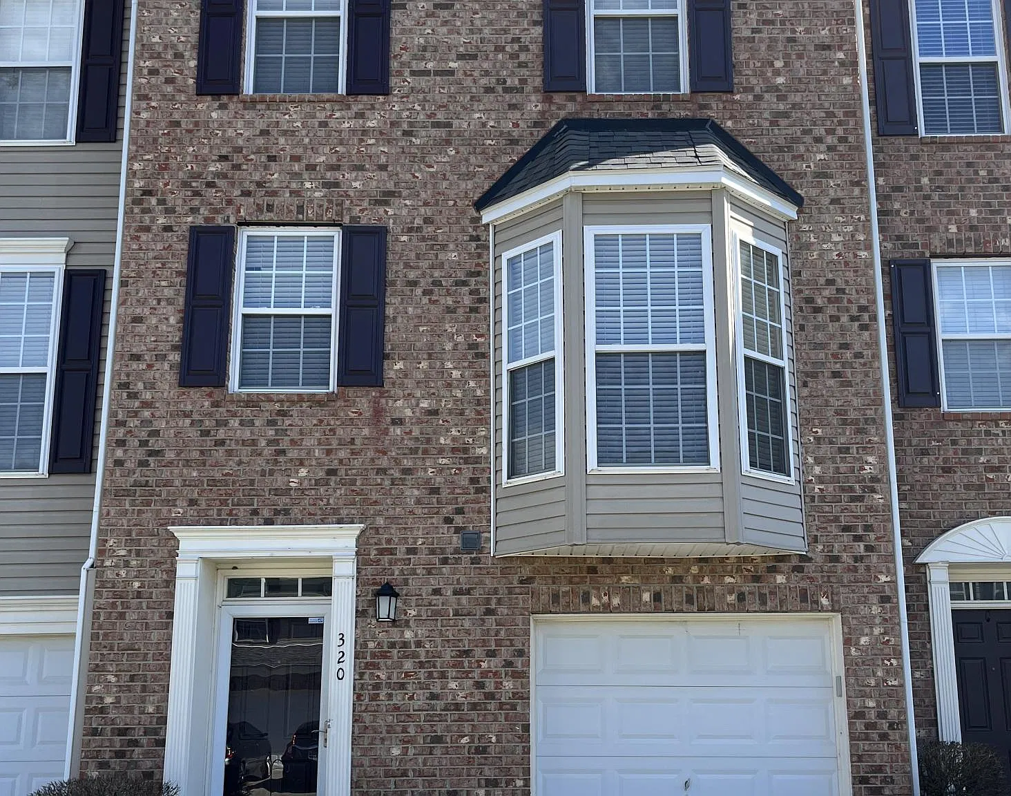 3 bed, 2.5 bath, 1772 sqft, $2,400 — Photo 1