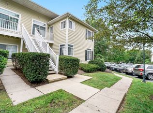 74 Wescott Rd, Bedminster, NJ 07921