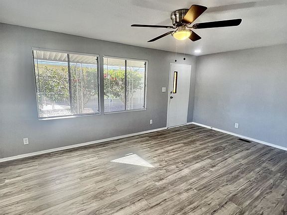 3rd image of 5436 E Arbor Ave