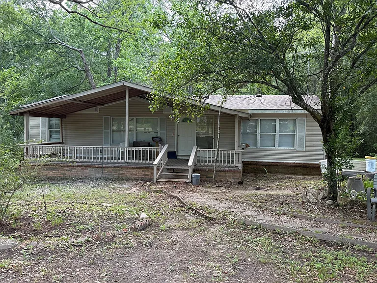 4440 Grand Oaks Dr — Photo 1