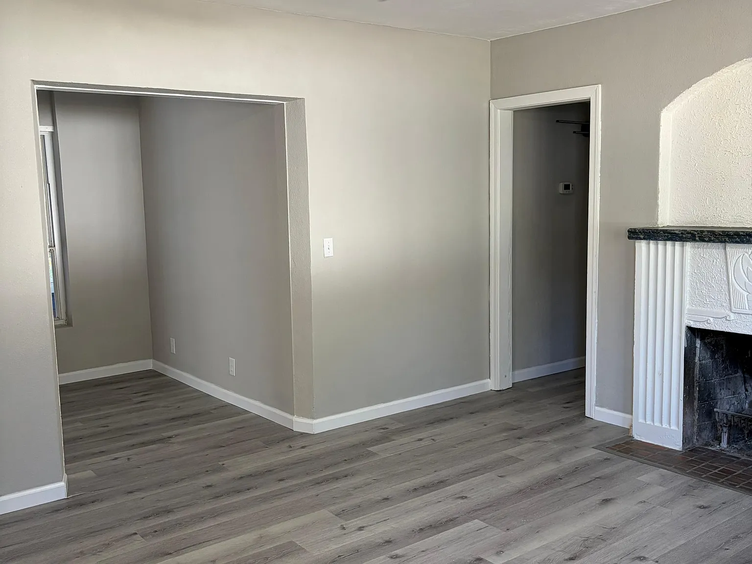 4664 Blount Avenue - 1 — Photo 3
