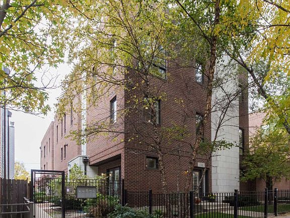 2nd image of 1742 W Diversey Pkwy APT 1