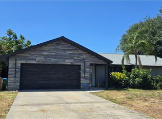 1610 Cornwallis Pkwy, Cape Coral, FL 33904