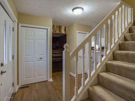 4th image of 1549 Stonehaven Dr
