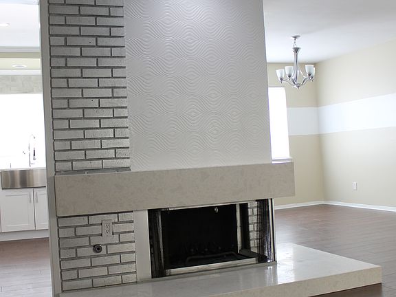 2nd image of 26327 W Bravo Ln