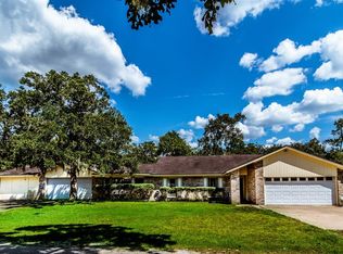 24 Hill Top Rd, Huntsville, TX 77320