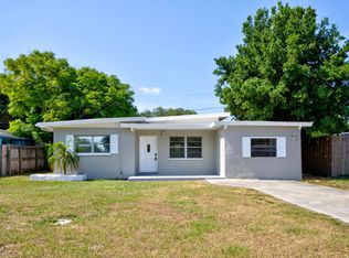 1945 Ridgewood Dr, Clearwater, FL 33763