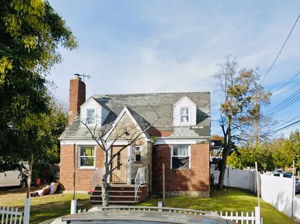 14622 183rd St, Springfield Gardens, NY 11413