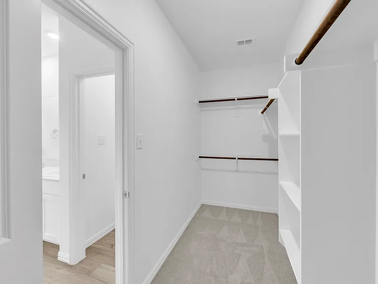 8425 Honeylocust St — Photo 26