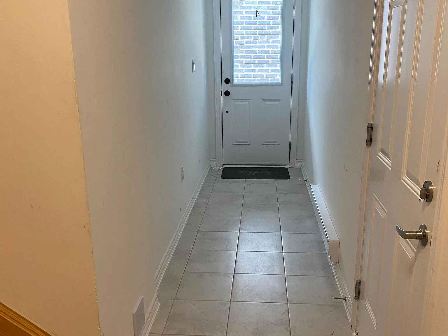 3 bed, $2,200 — Photo 3
