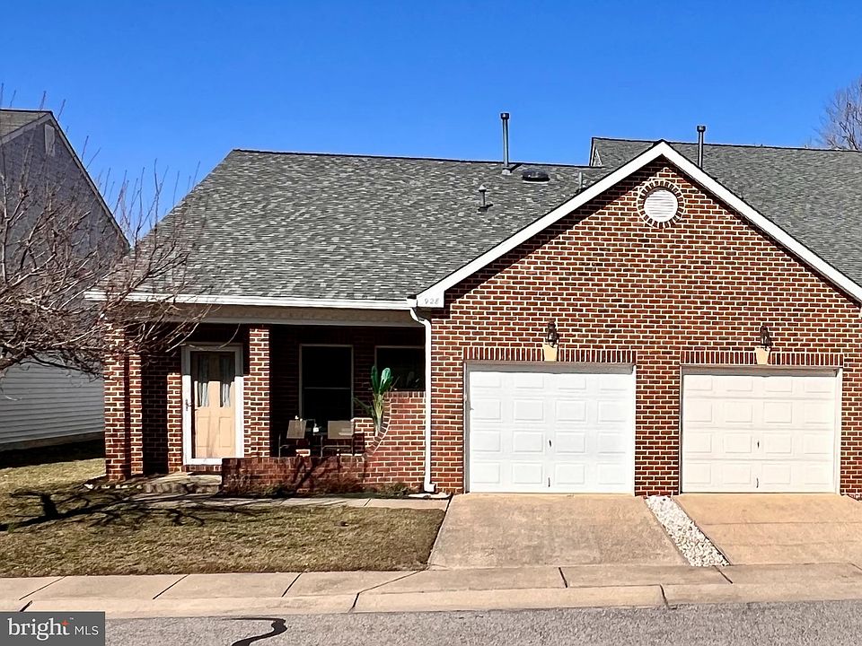 2nd image of 928 Perry Landing Ct