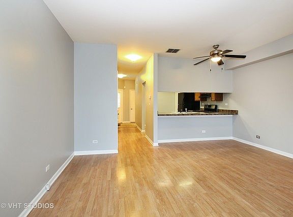 3rd image of 47 S Golfview Ct