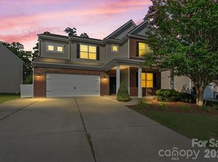 2701 Southern Trace Dr, Waxhaw, NC 28173