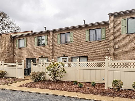 3rd image of 107 Georgetown Ln
