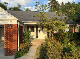 1155 Melrose Dr, Westlake, OH 44145
