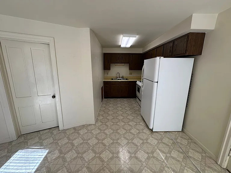 226 N 14th St #1400 — Photo 15