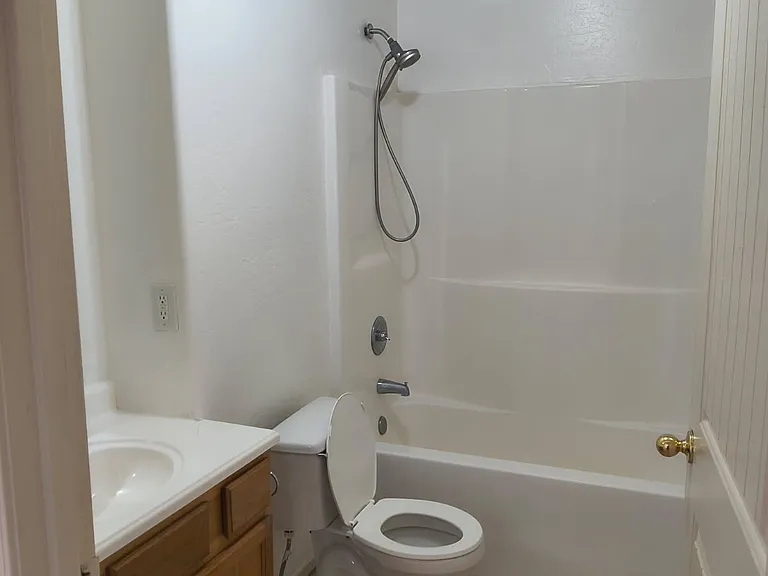 1826 S 363rd Ave — Photo 3