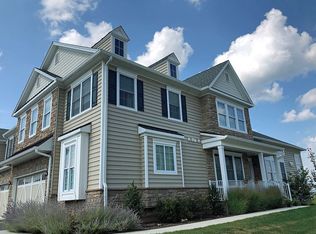 11 Oheka Pl #134, Morristown, NJ 07960